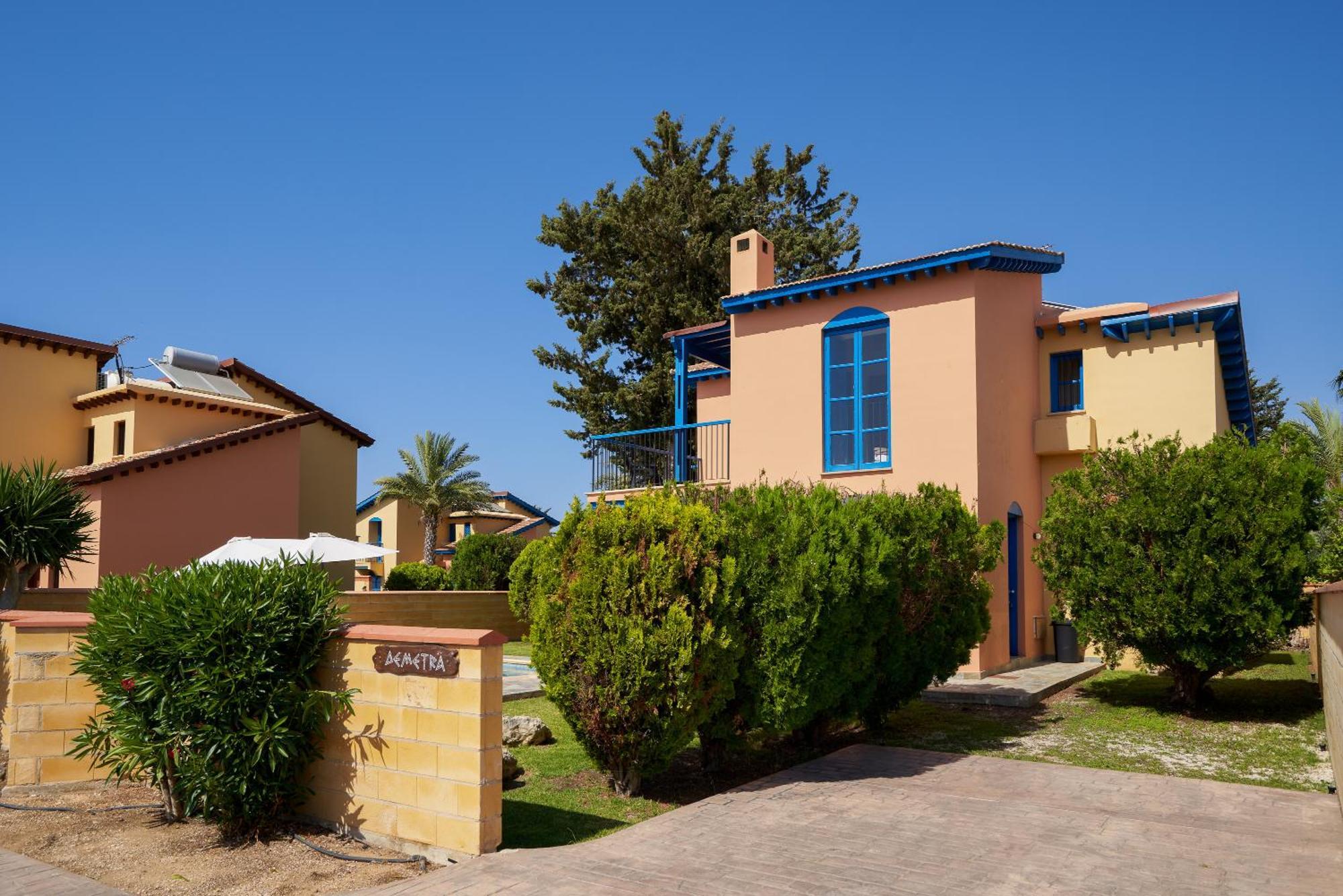 The Olympians Villas Полис Номер фото
